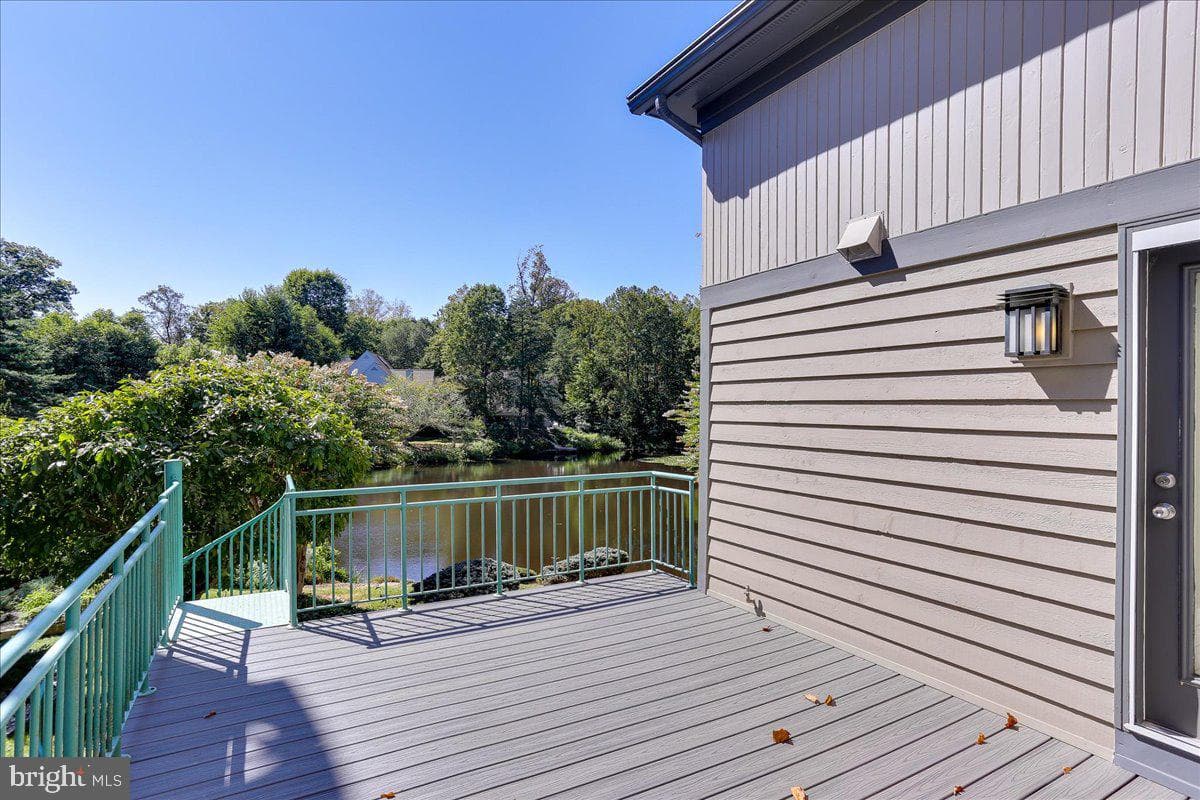 1460 Waterfront Road photo 49