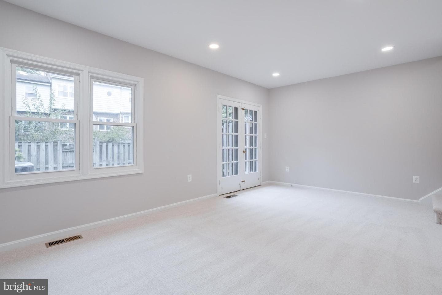 4548 Garbo Court photo 17