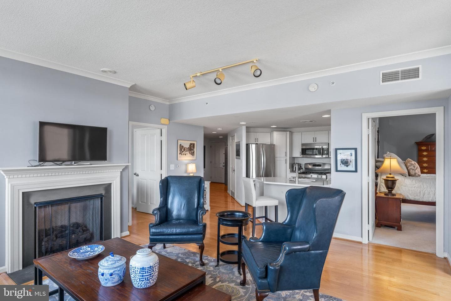 4490 Market Commons Drive #602 photo 10