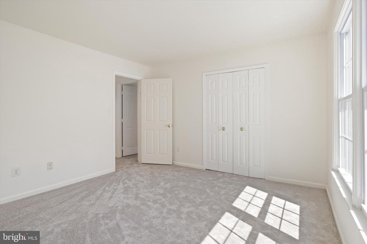 1270 Woodbrook Court photo 34