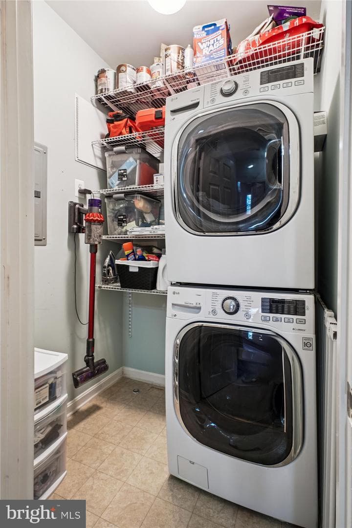 2663 Manhattan Place #310 photo 12