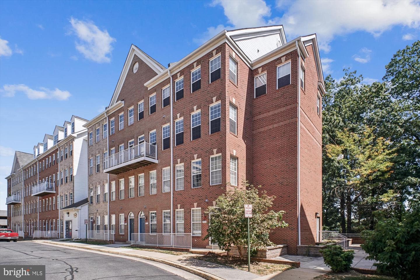 2663 Manhattan Place #310 photo 27