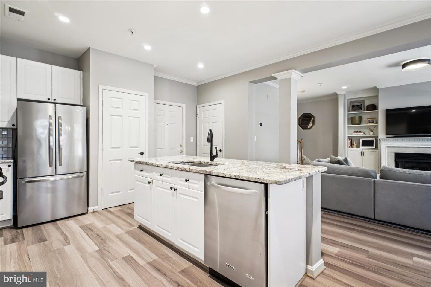 2663 Manhattan Place #310 photo 6