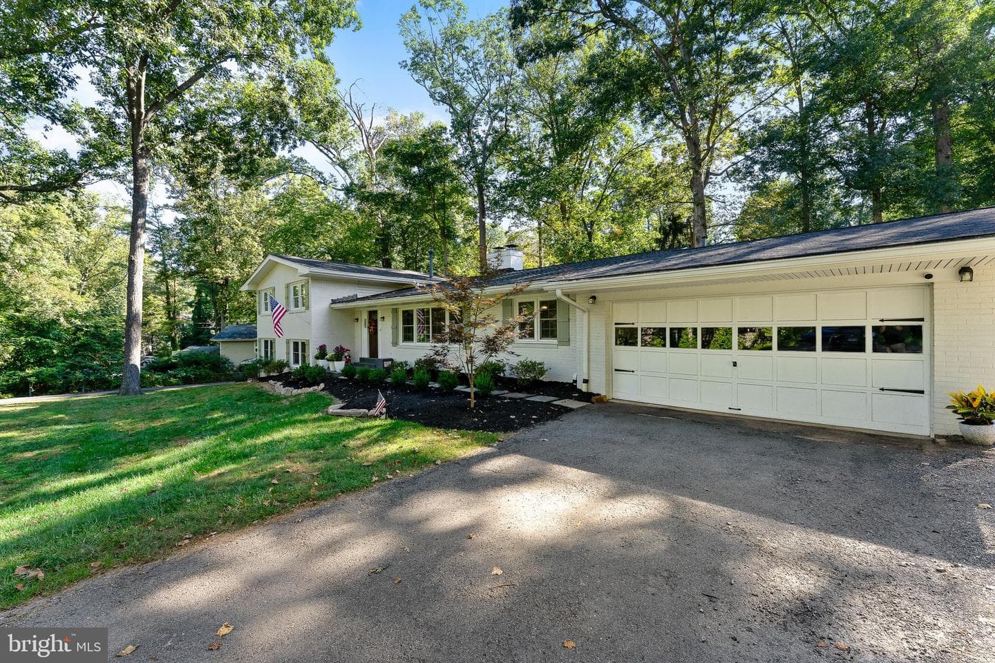 2425 Hunter Mill Road photo 2