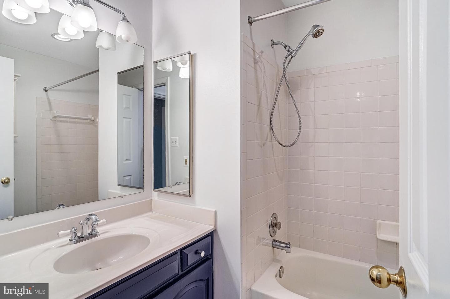 5910 Woodfield Estates Drive photo 25