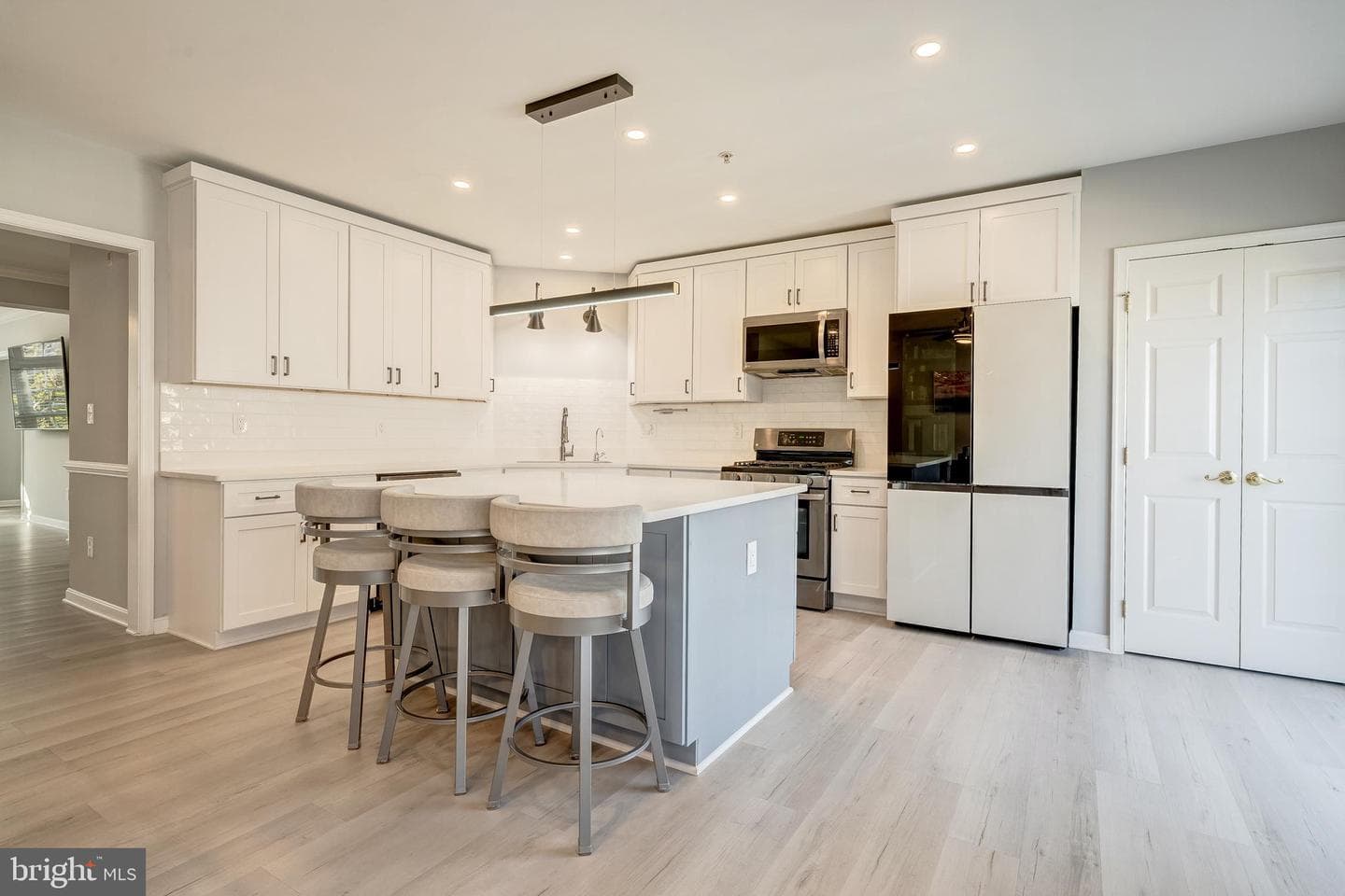 4628 Battenburg Lane photo 8