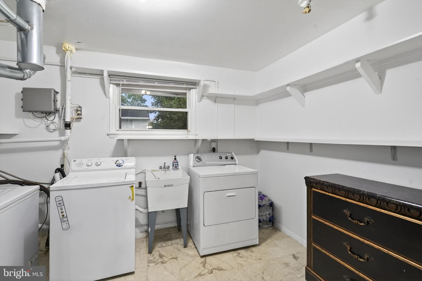 5400 Montgomery Street photo 44