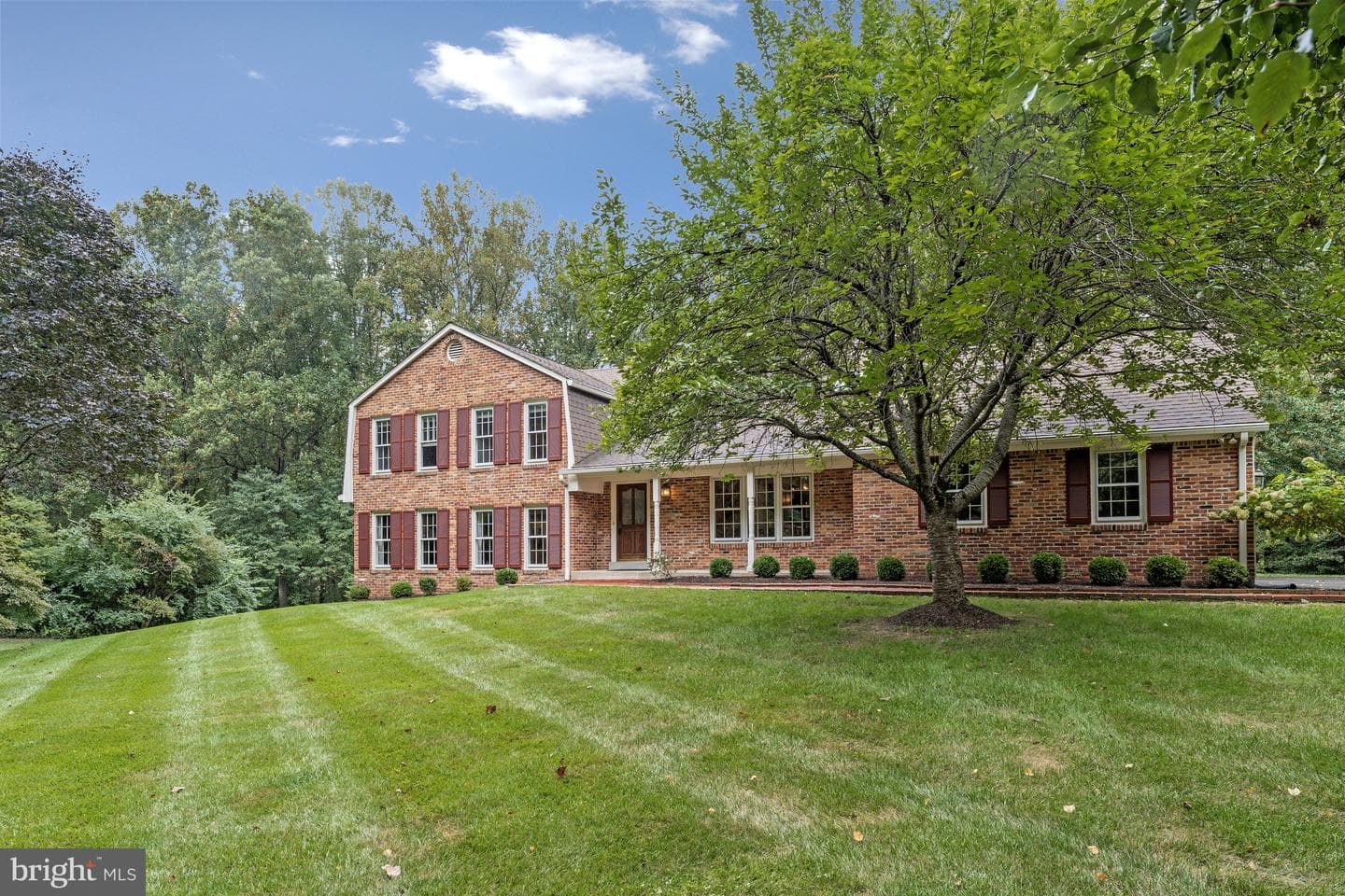 5308 Hexagon Place photo 2