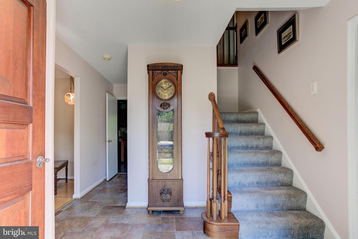 7914 Colorado Springs Drive photo 2
