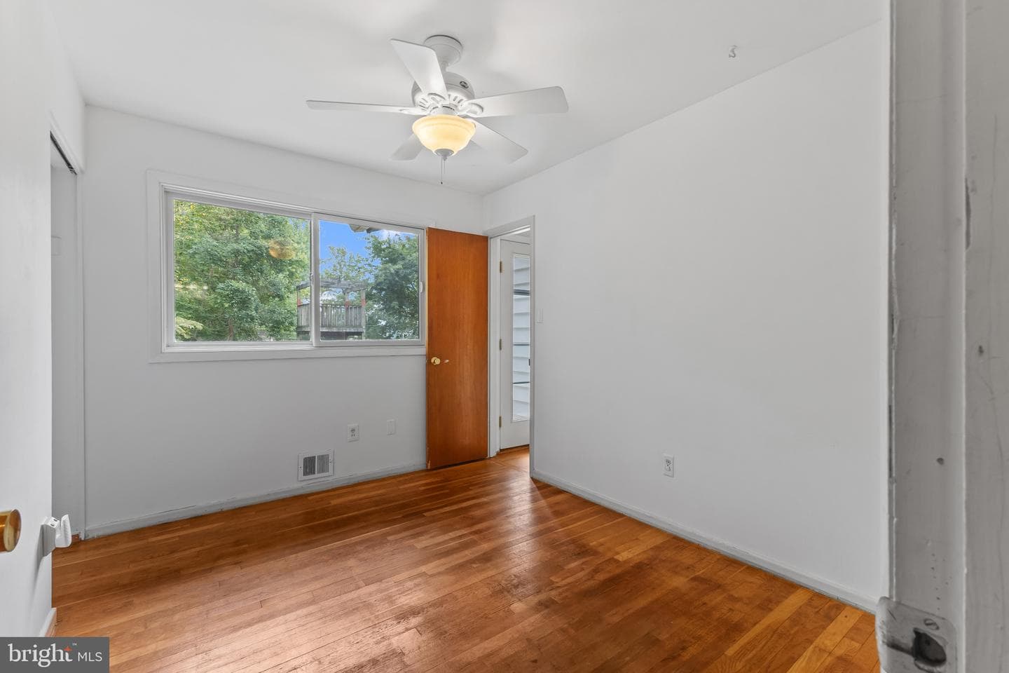 8517 Marquette photo 15