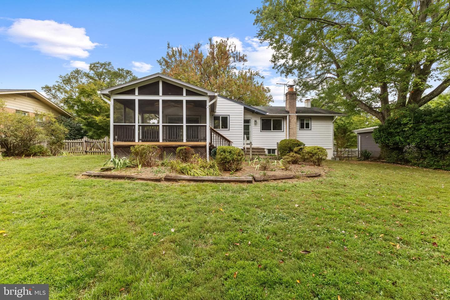 8517 Marquette photo 28