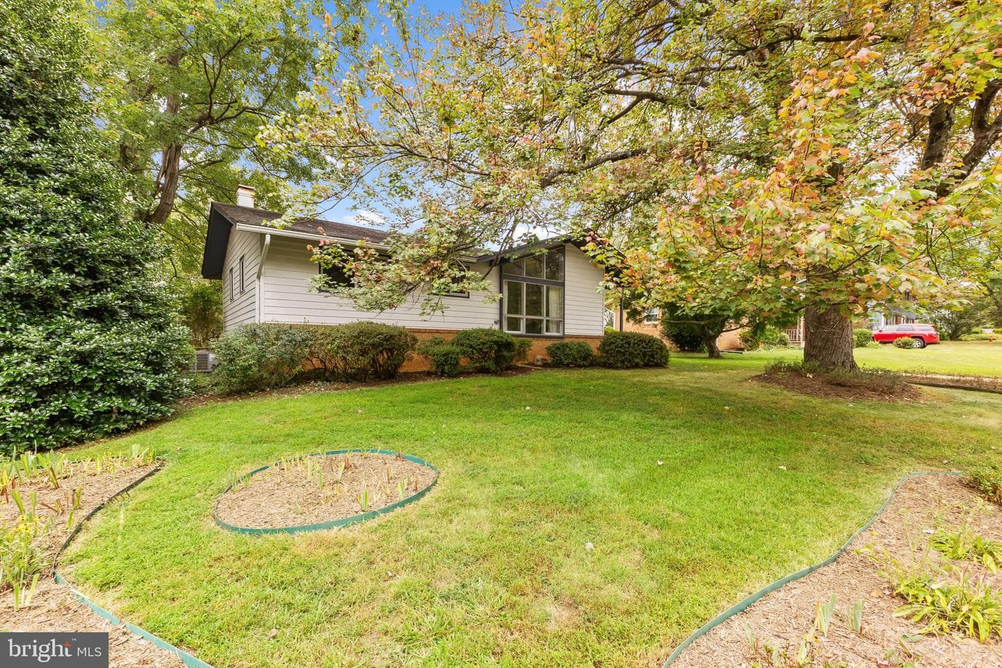 8517 Marquette photo 3