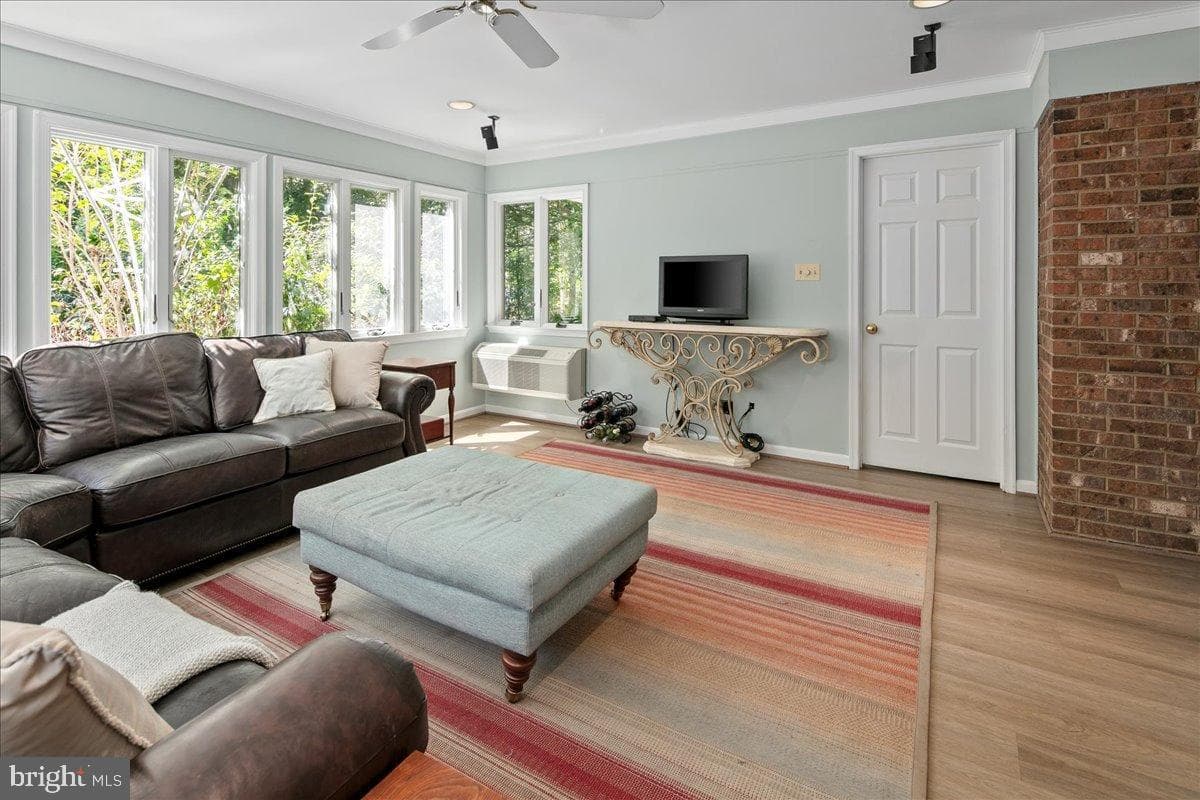 12421 Henderson Road photo 27
