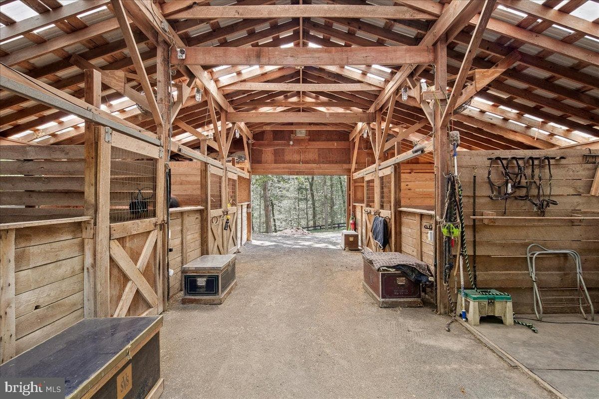 12421 Henderson Road photo 68