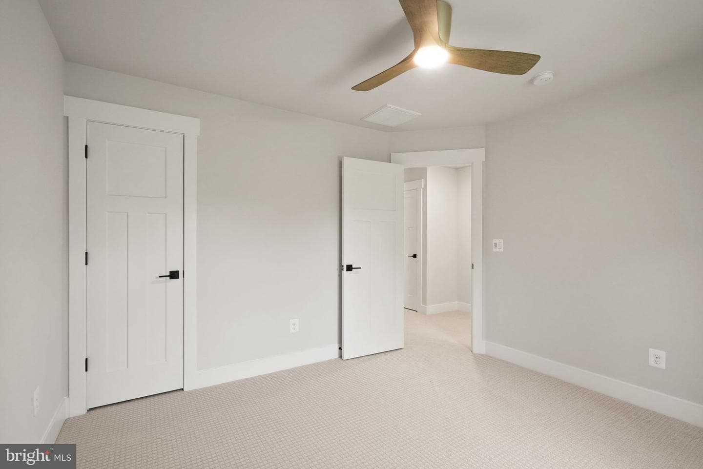 11433 Popes Head Road photo 36