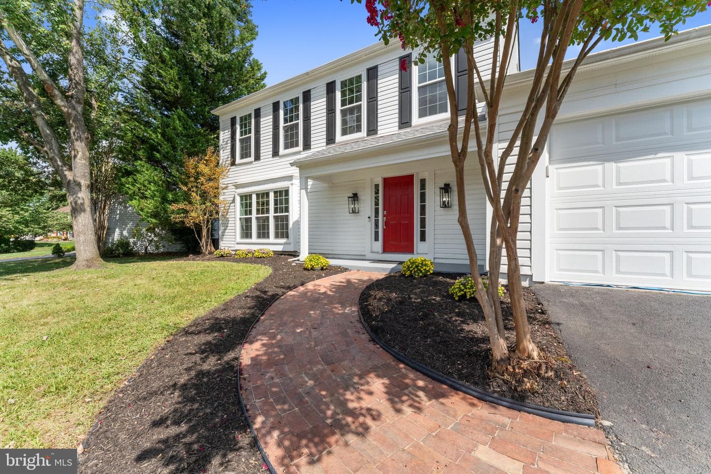 7033 Bedrock Road photo 3