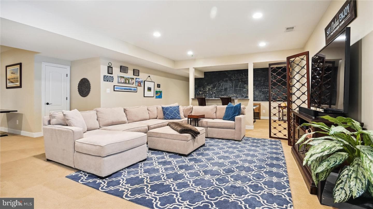 8761 Flowering Dogwood Lane photo 32