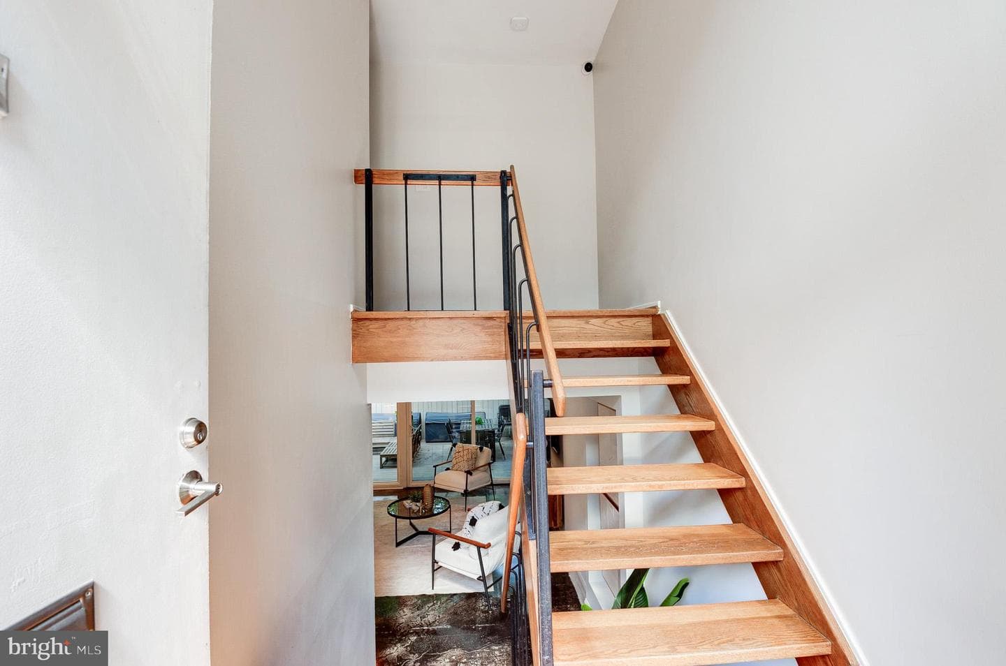 11533 Maple Ridge Road photo 2