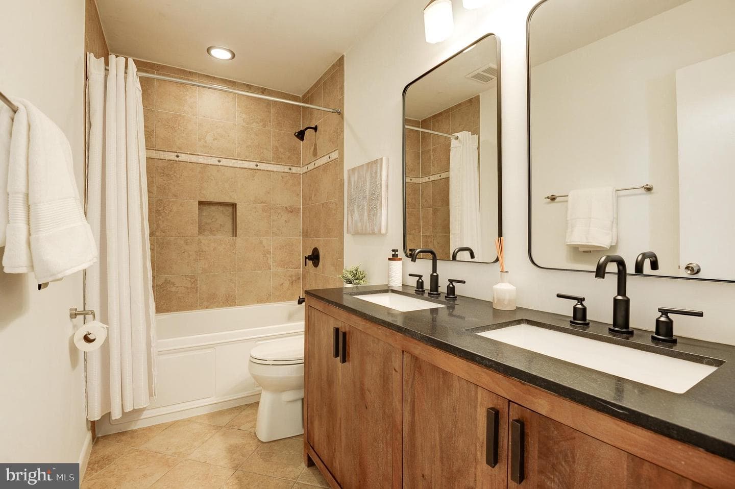 11533 Maple Ridge Road photo 22