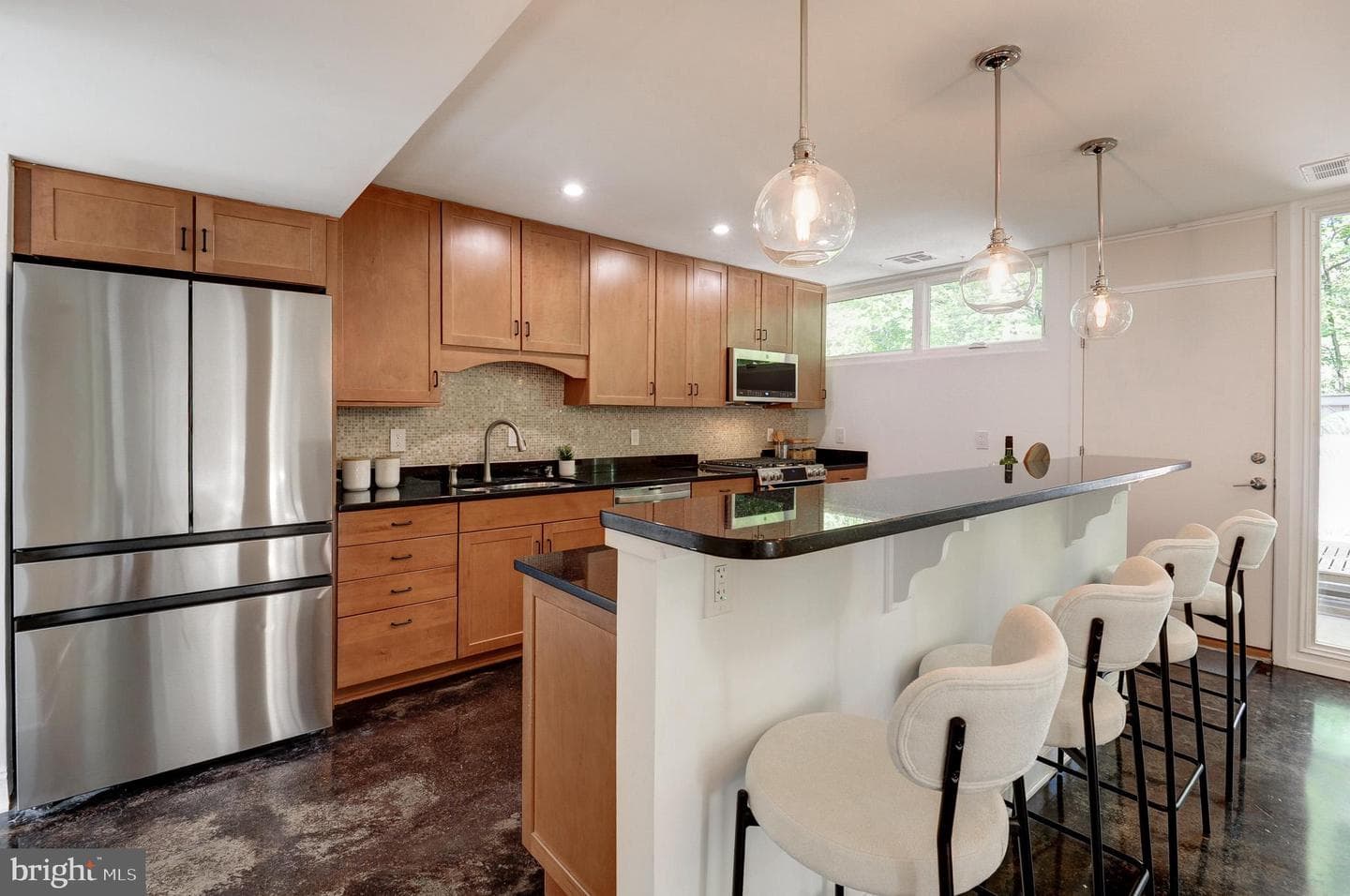 11533 Maple Ridge Road photo 7