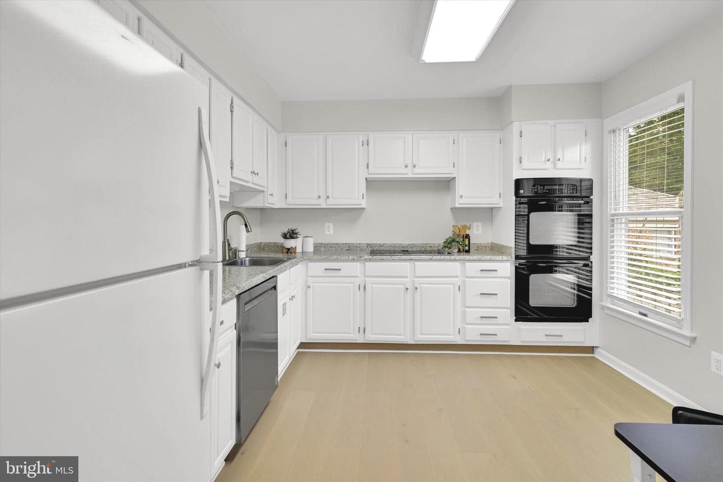 2918 Oakborough Square photo 14