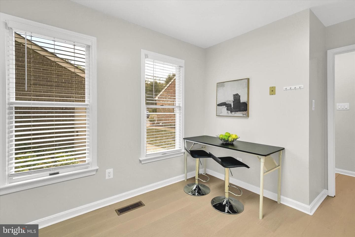 2918 Oakborough Square photo 16