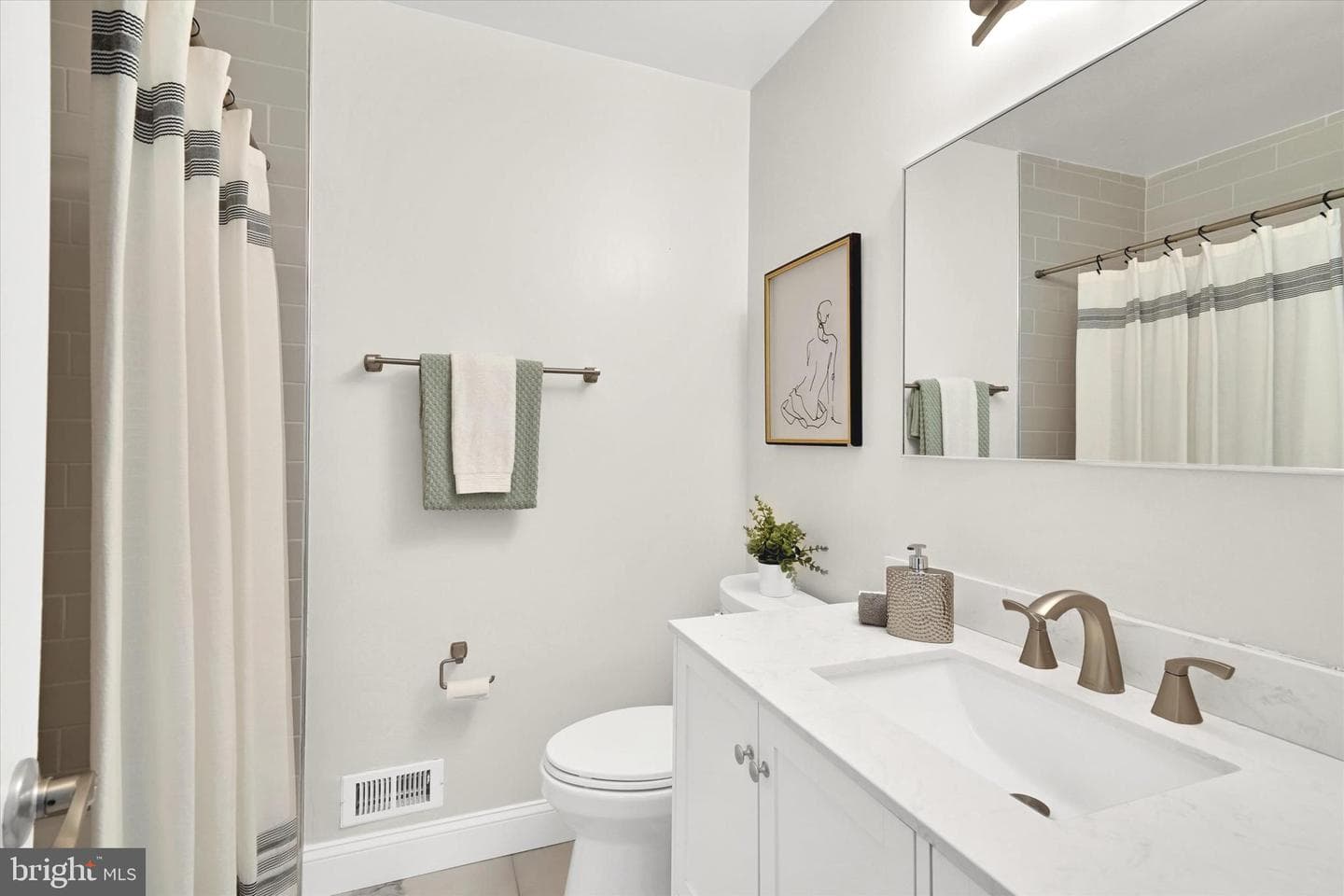 2918 Oakborough Square photo 20