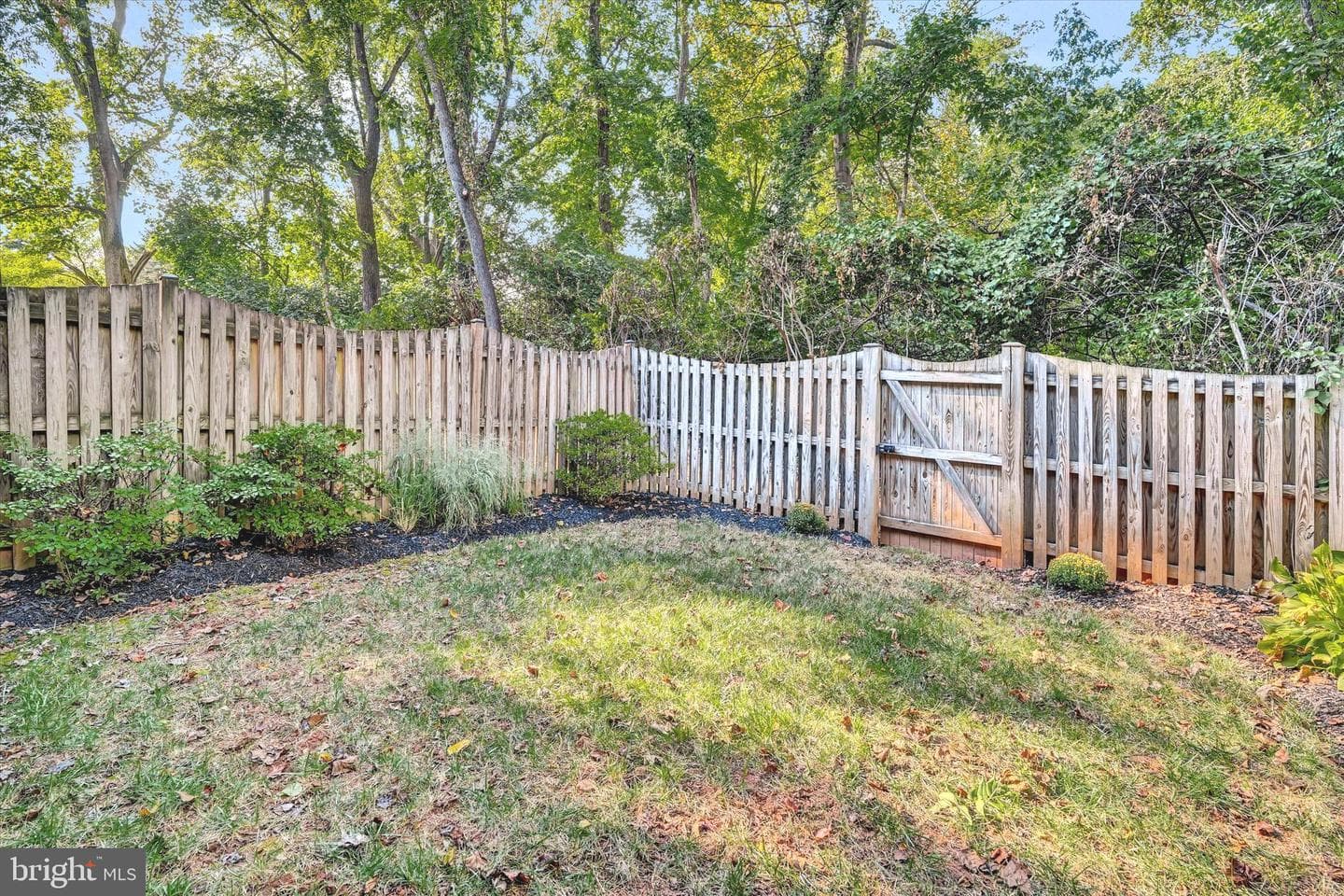 2918 Oakborough Square photo 32