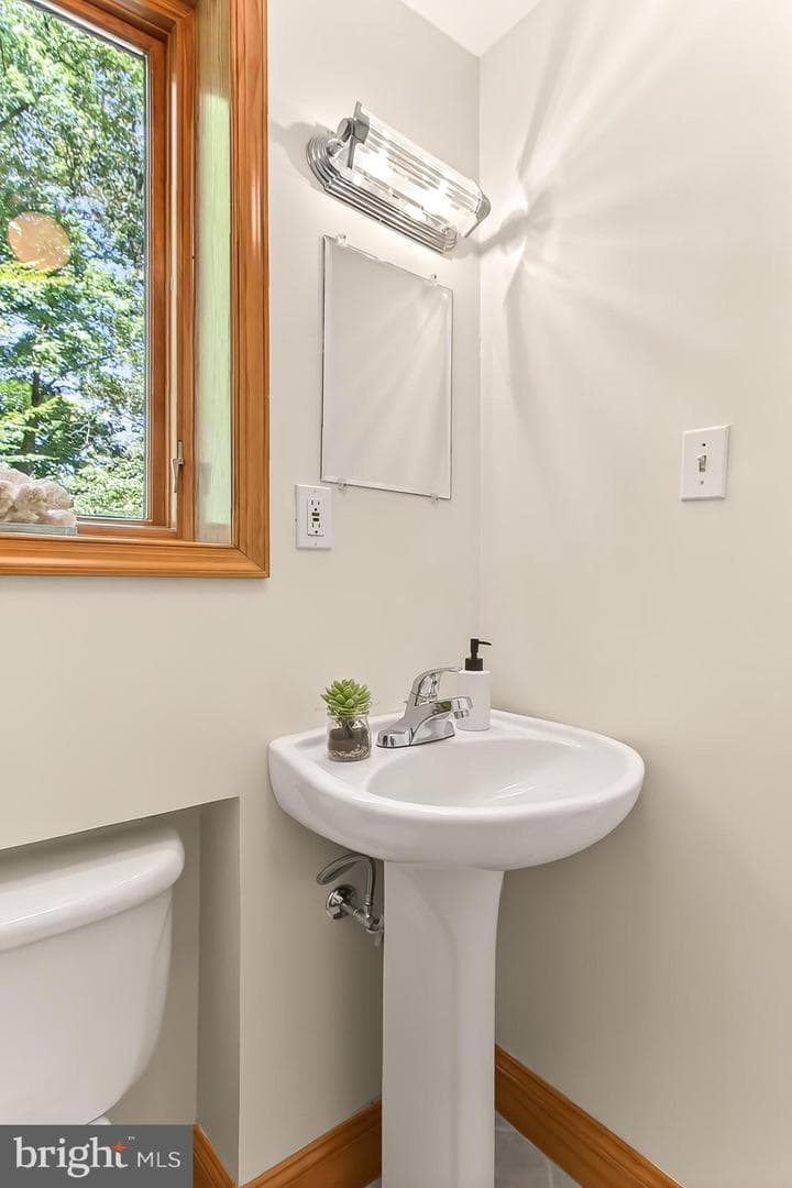 3516 Highview Place photo 24