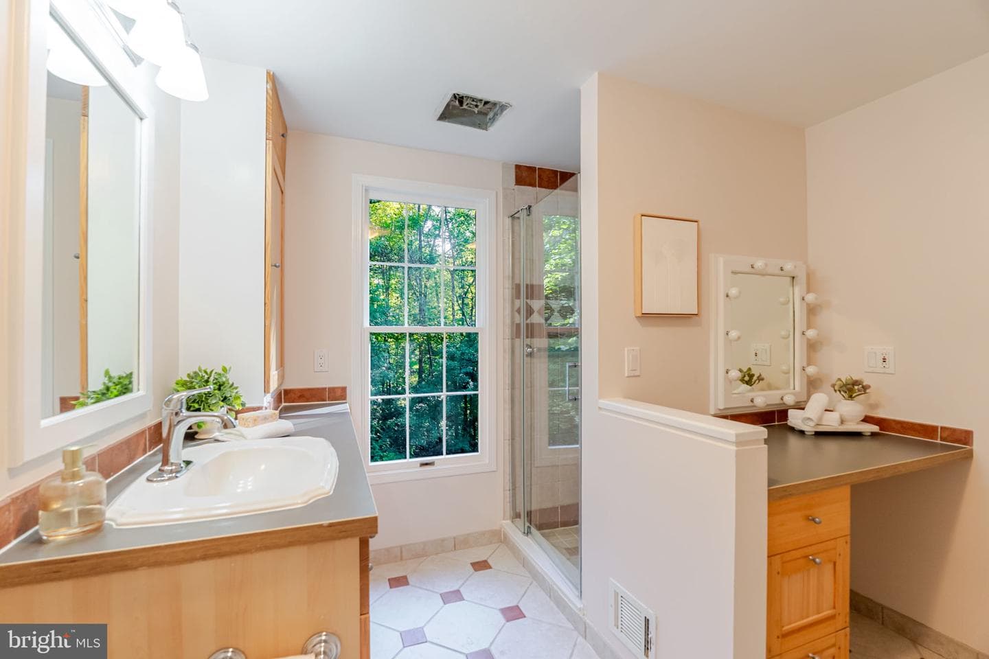 11690 Bennington Woods Road photo 32