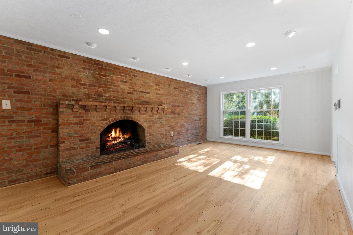 1560 Forest Villa Lane photo 10