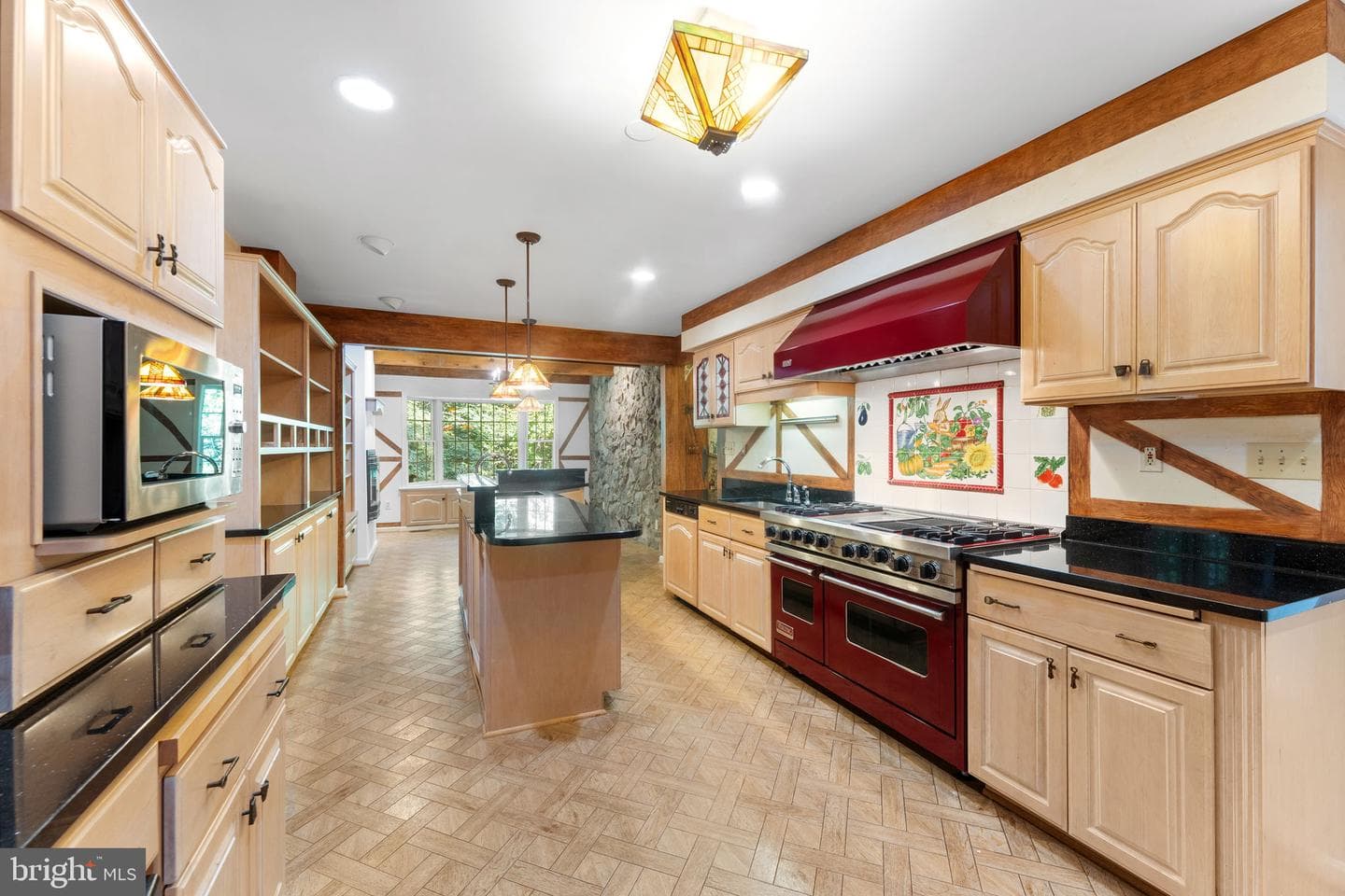 1560 Forest Villa Lane photo 17