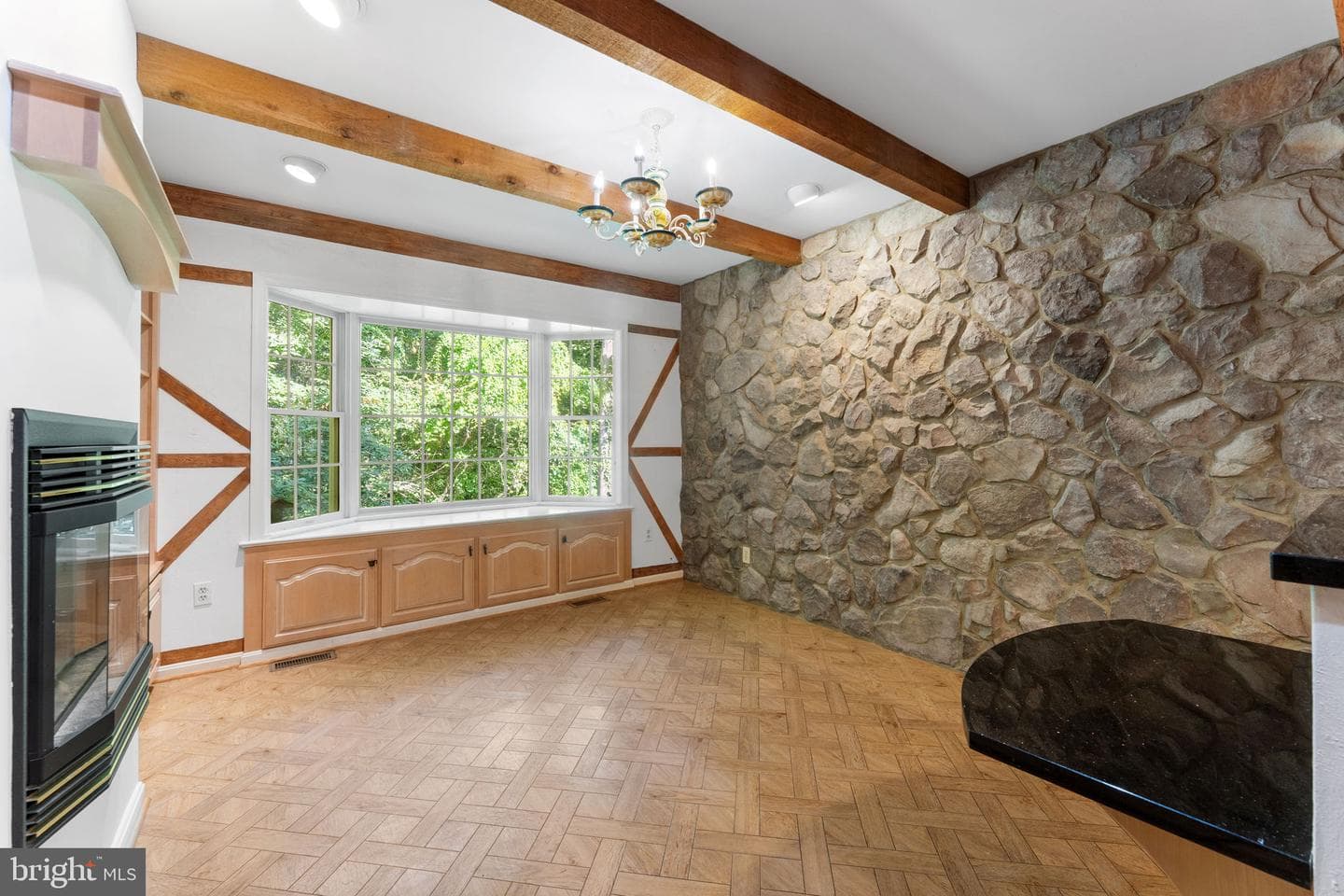 1560 Forest Villa Lane photo 20