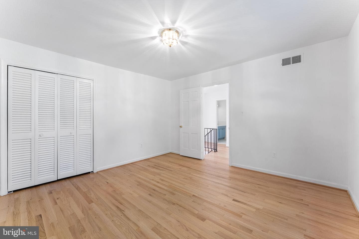 1560 Forest Villa Lane photo 40