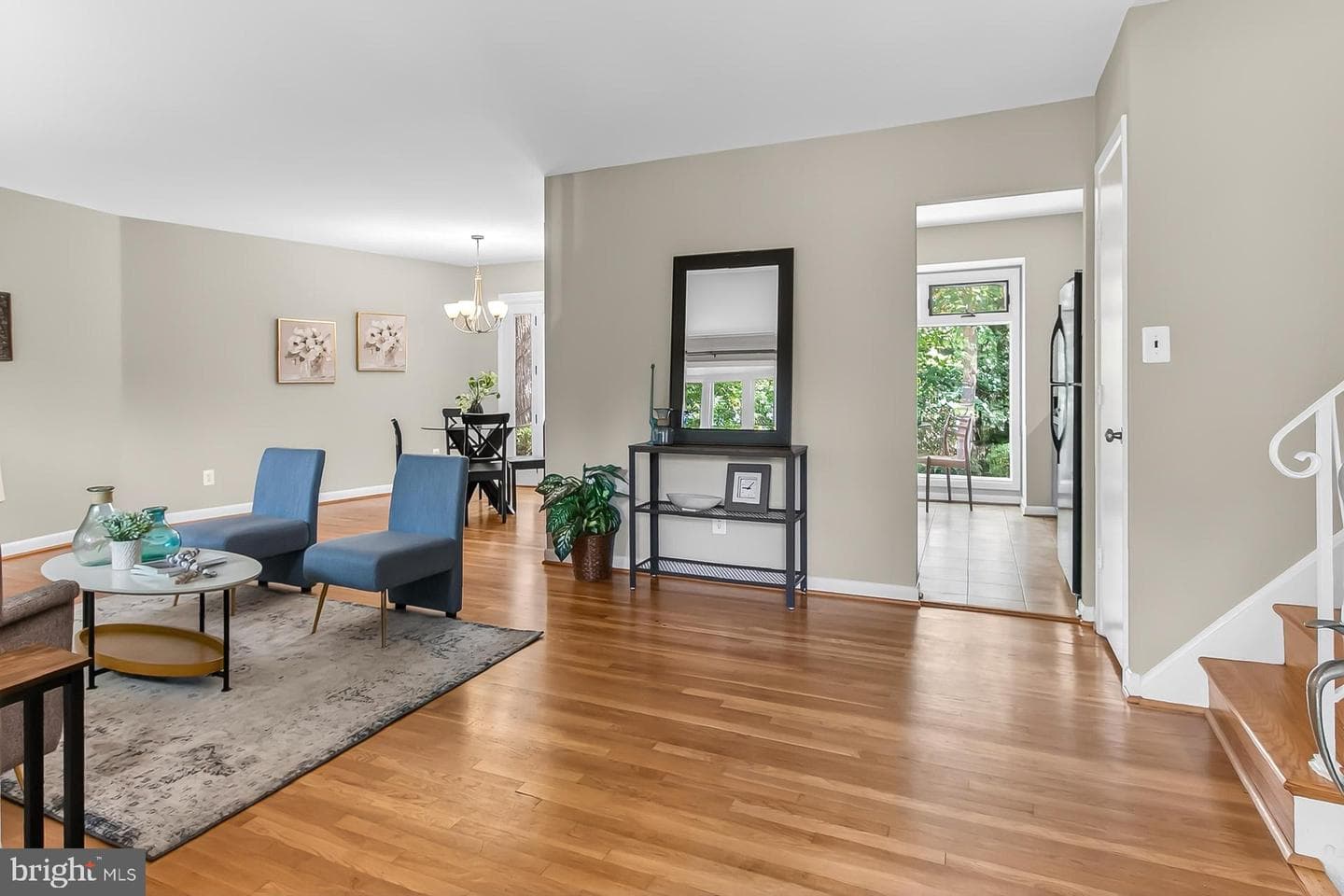 3411 Slade Court photo 4