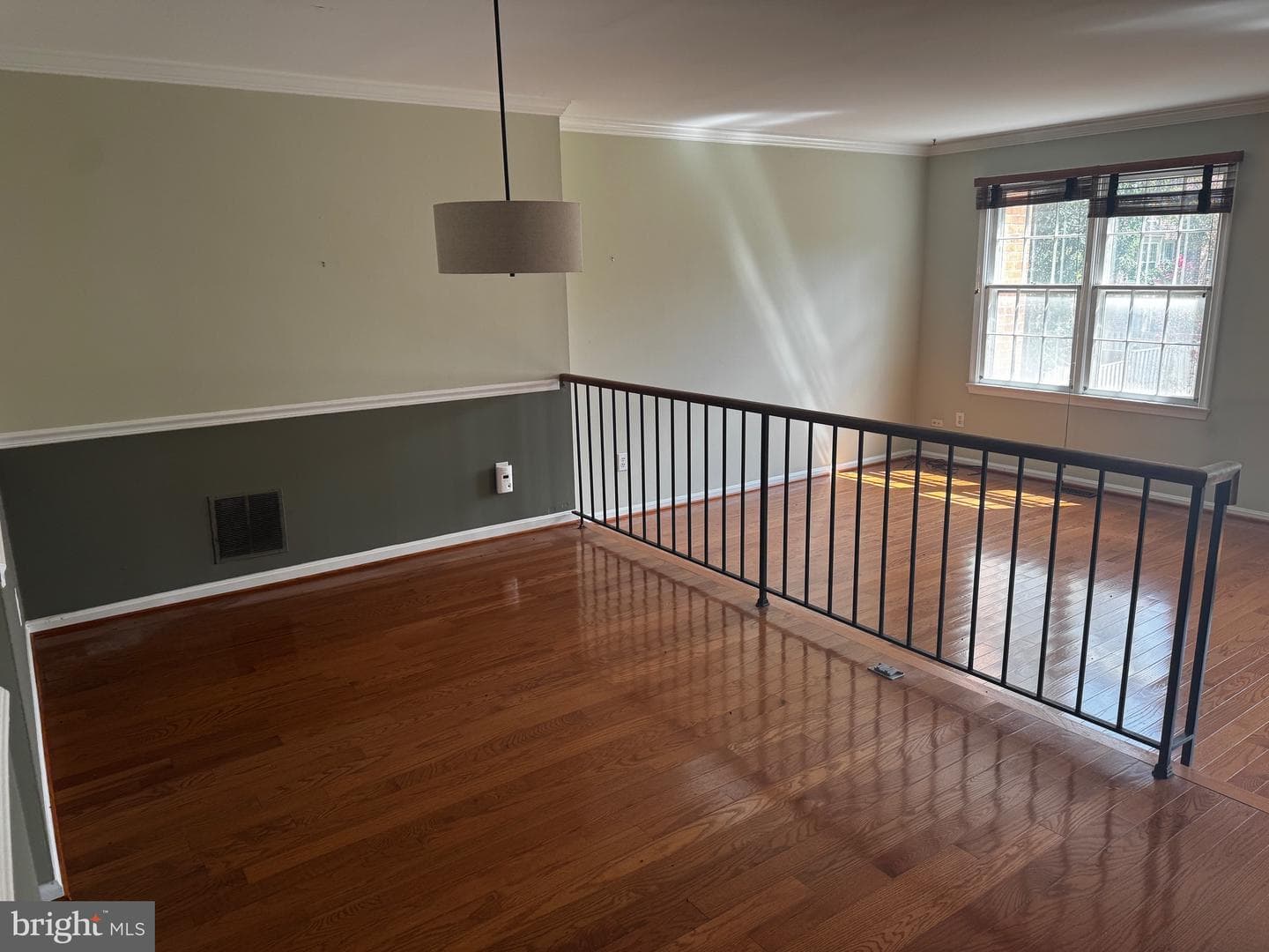 3154 Stratford Court photo 2