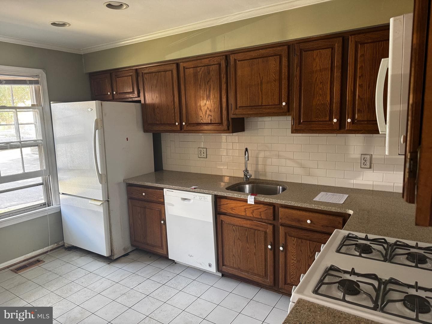 3154 Stratford Court photo 4