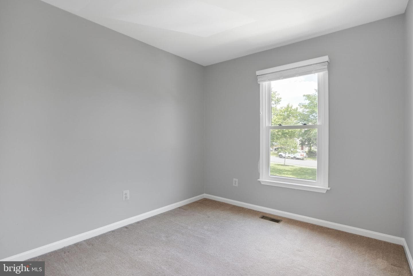 7228 Lensfield Court photo 15