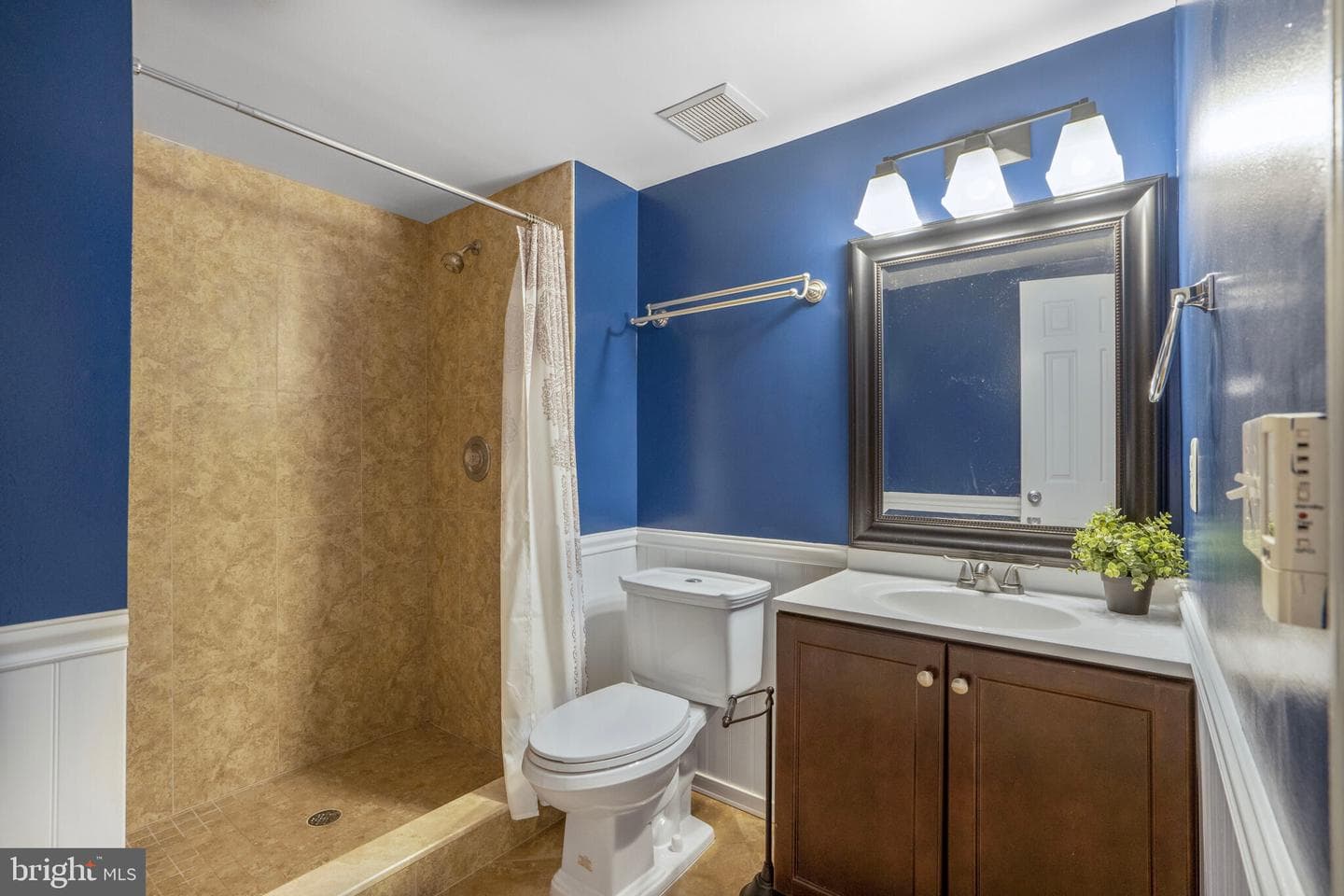 7228 Lensfield Court photo 24