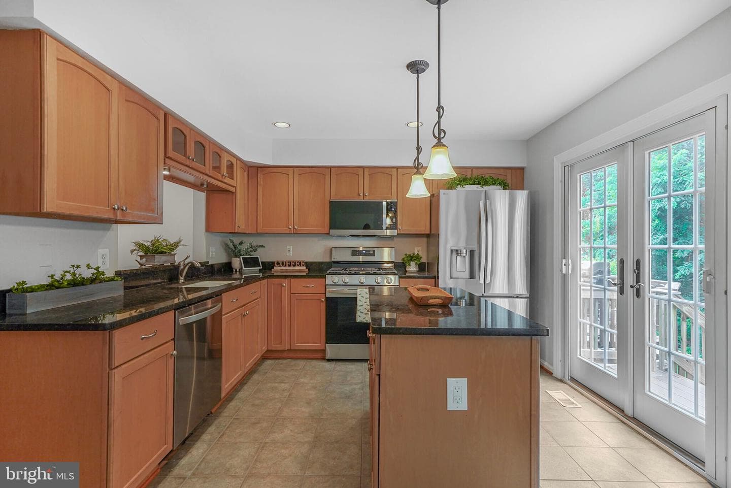 7228 Lensfield Court photo 5