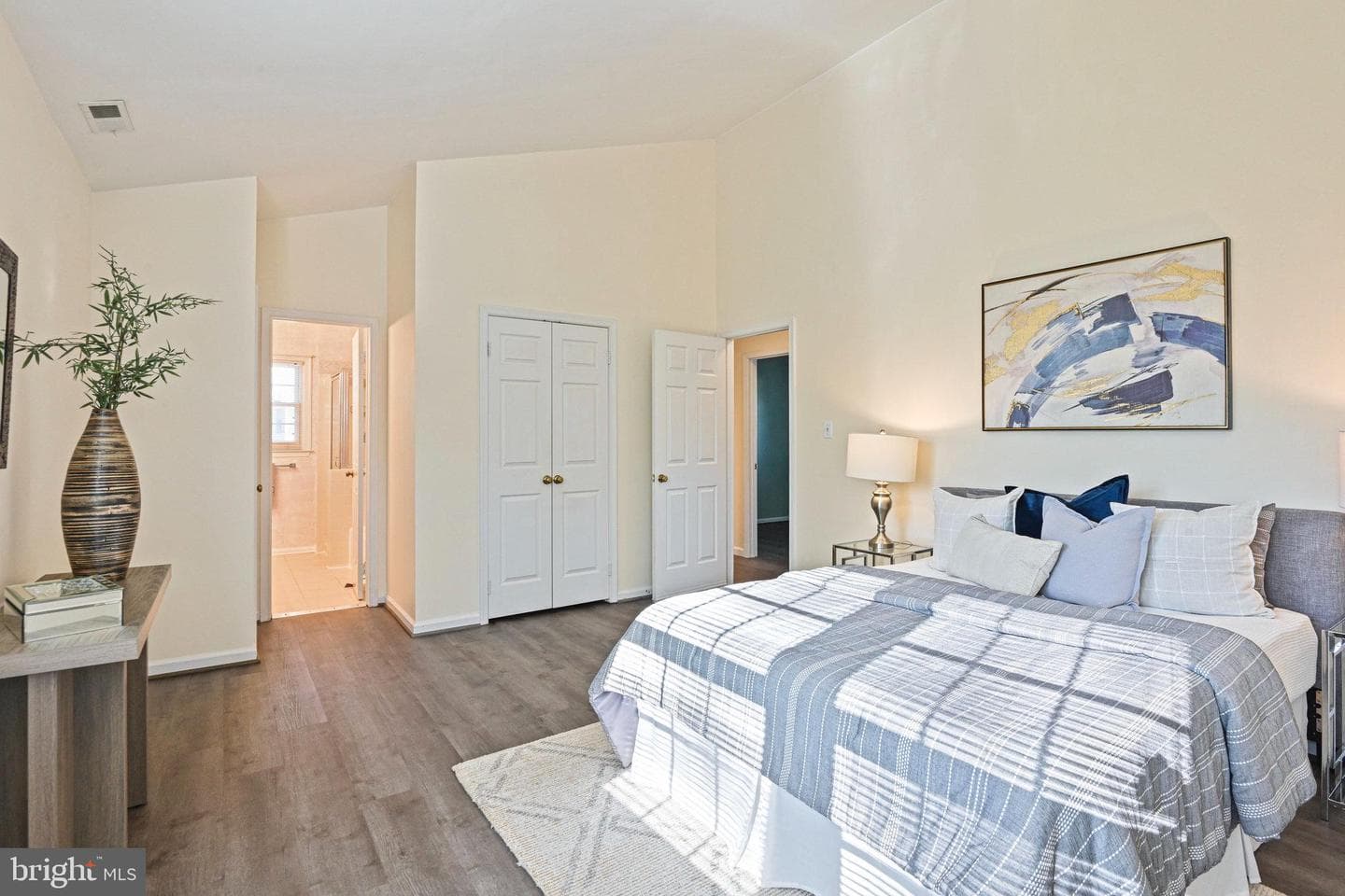 3025 Hughsmith Court photo 32