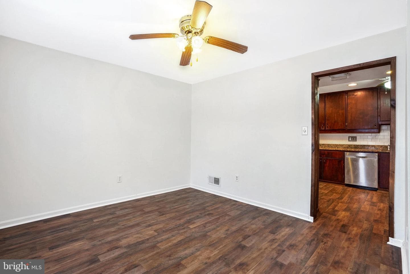 6710 Red Jacket Road photo 10