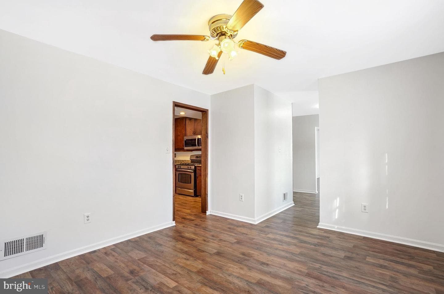 6710 Red Jacket Road photo 9