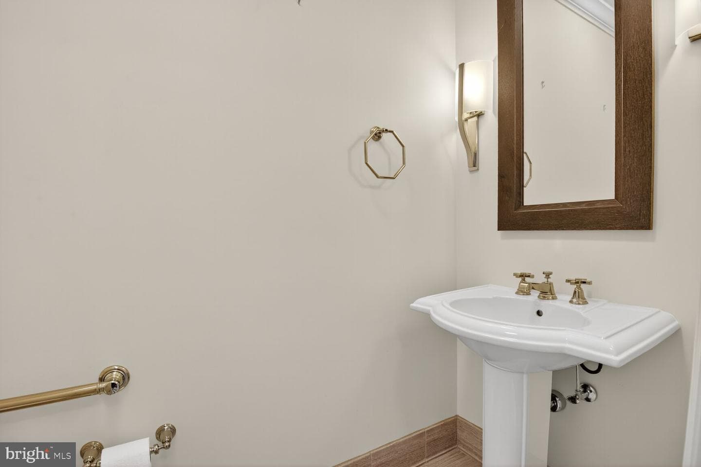 6900 Fleetwood Road #702 photo 14