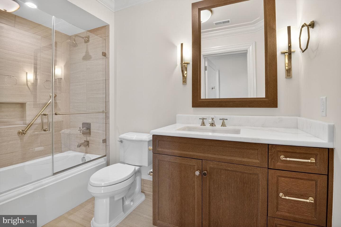 6900 Fleetwood Road #702 photo 24