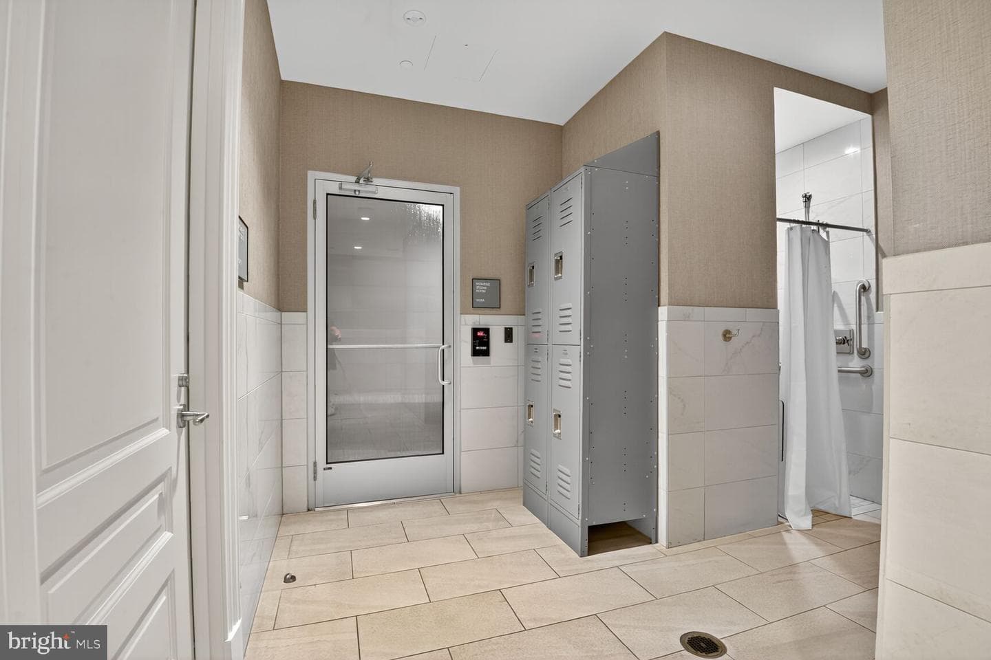 6900 Fleetwood Road #702 photo 7