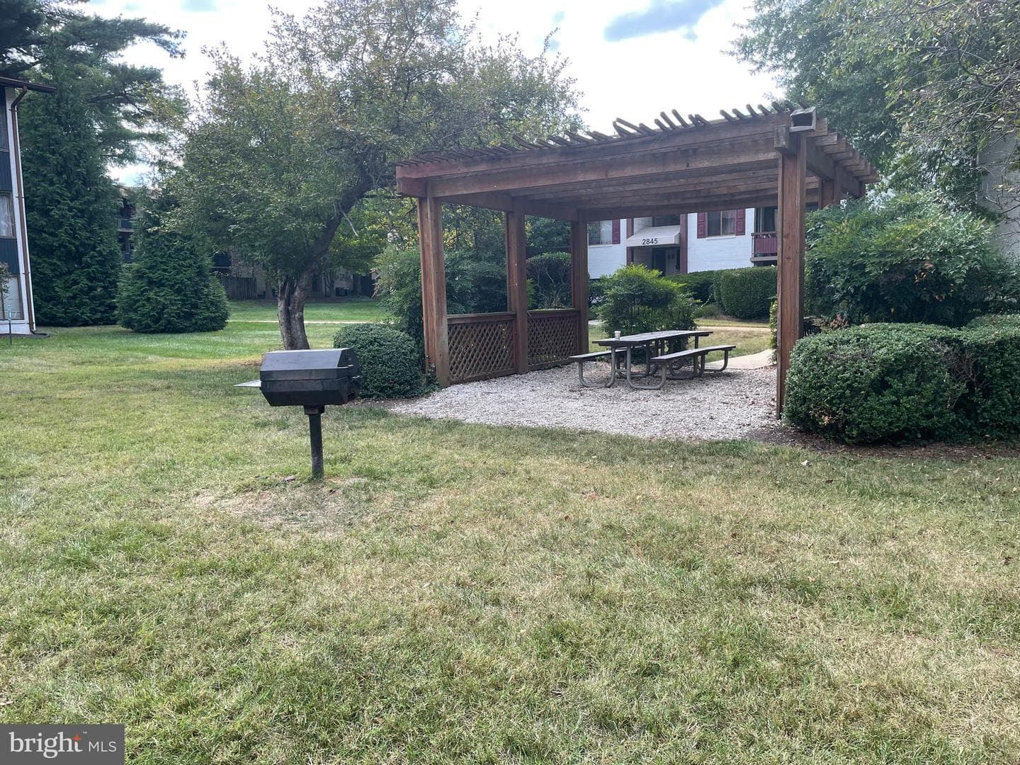 2845 Windsor Drive #302 photo 27