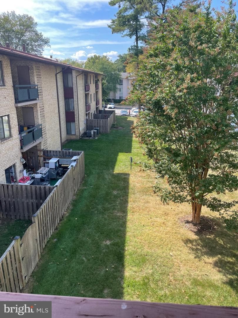 2845 Windsor Drive #302 photo 30