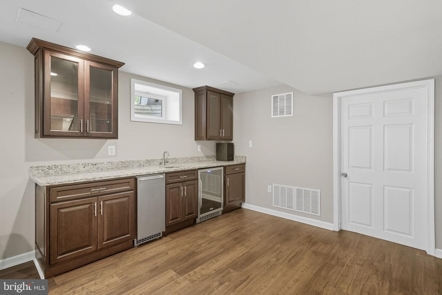10218 Tamarack Drive photo 32