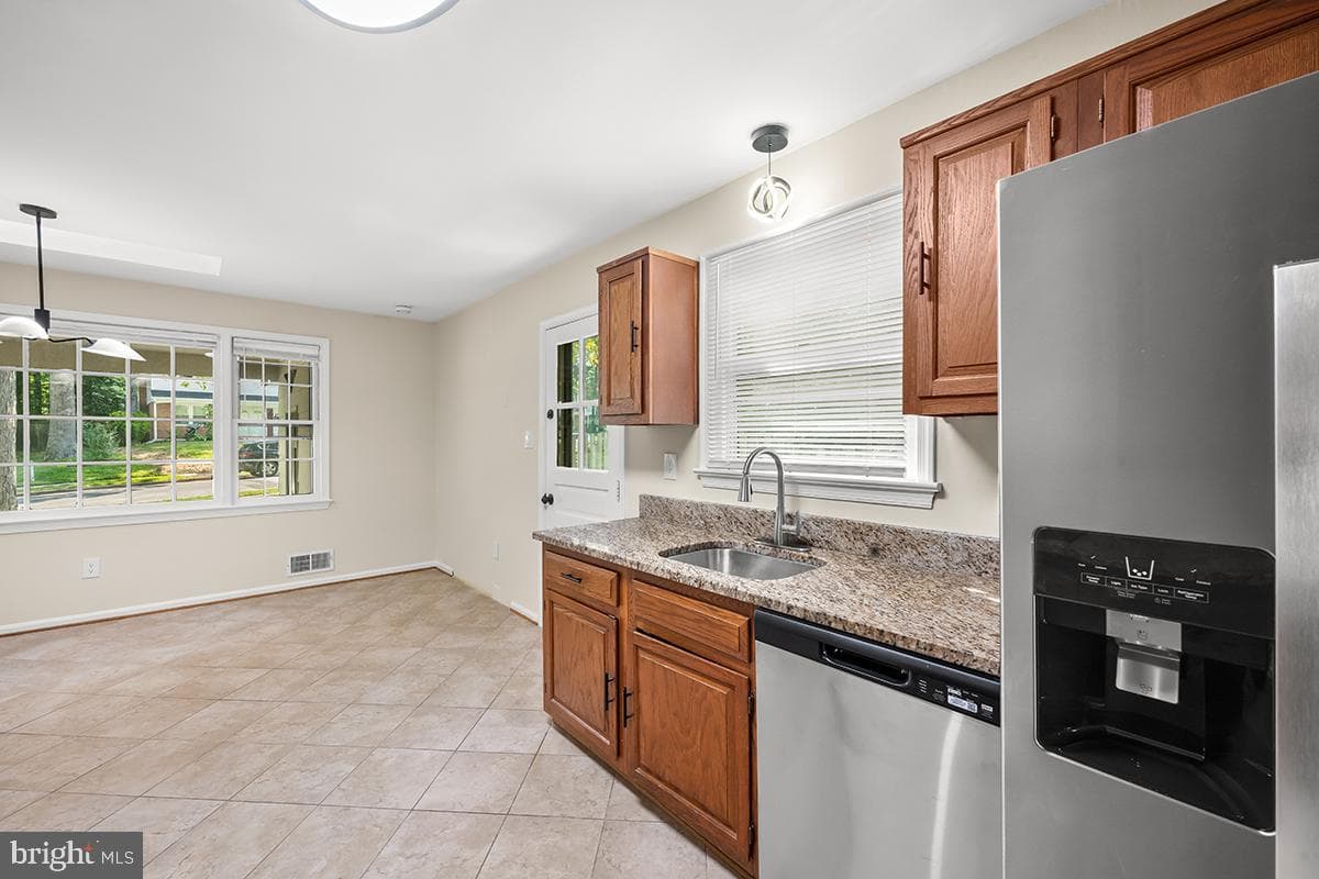 6614 Grey Fox Drive photo 10